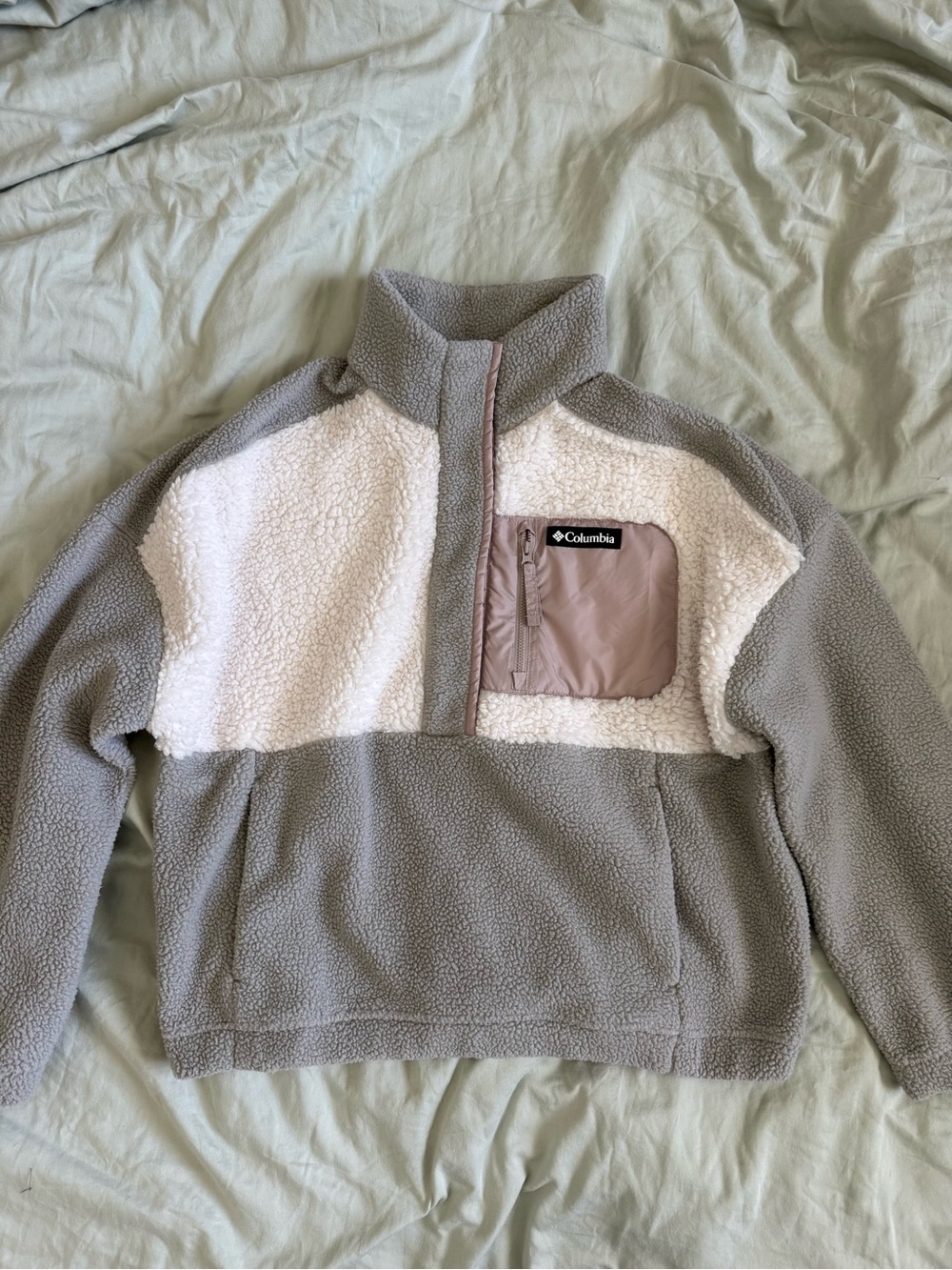 Columbia Gray and White Sherpa Pullover Jacket